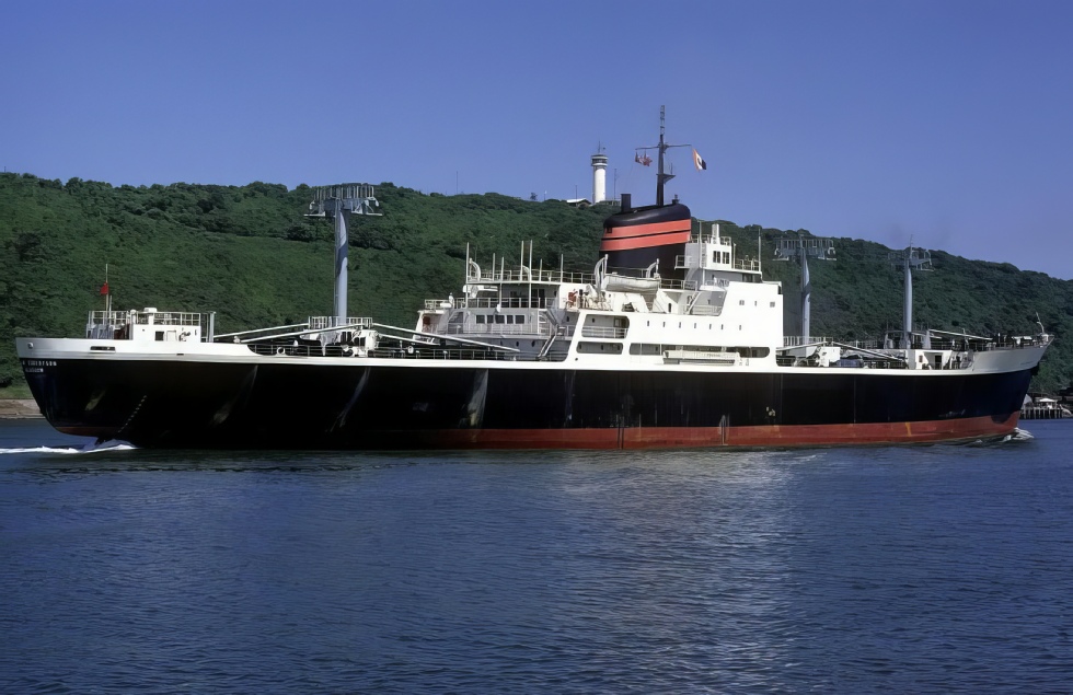 Clan Robertson entering Durban